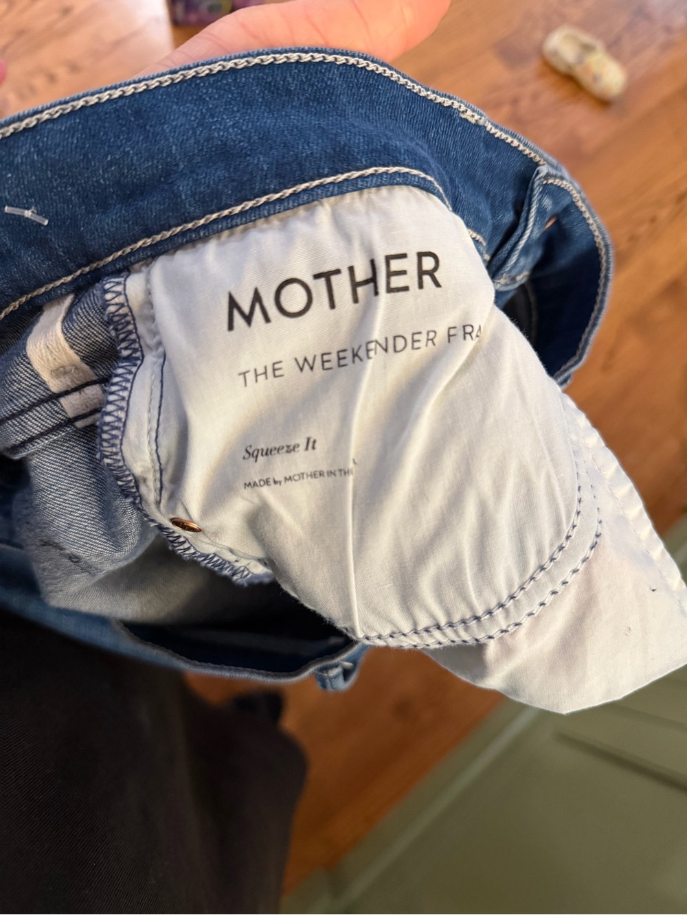 Mother weekender fray jeans- squeeze it - Picture 6 of 7